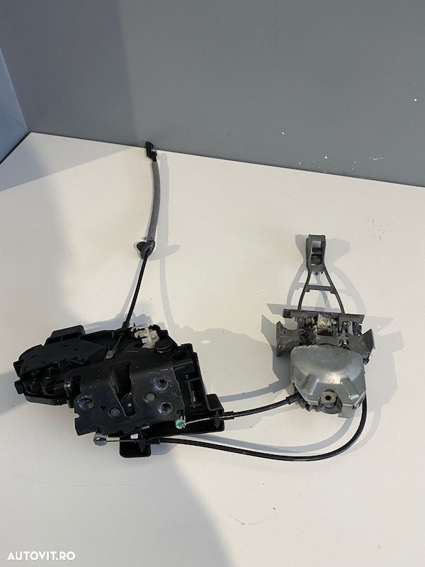 Broasca usa fata dreapta Volvo XC70 V70 S80 XC60 2008-2013 31253666 - 3