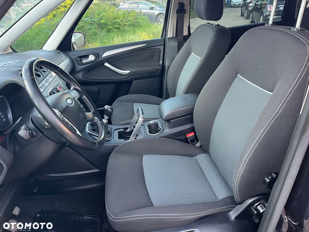 Ford Galaxy 2.0 TDCi Ambiente - 11