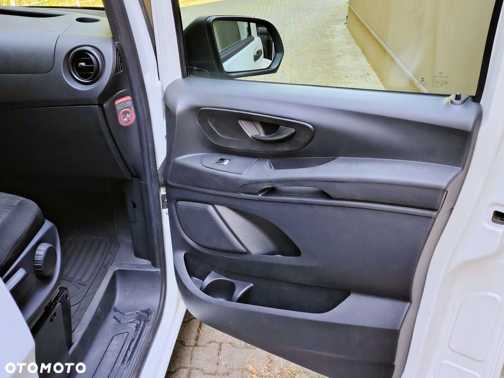 Mercedes-Benz Vito - 10