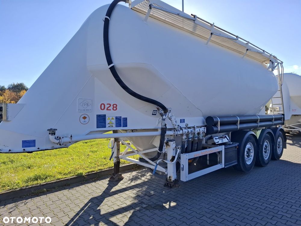 Feldbinder Cementonaczepa Feldbinder - Spitzer 35m3 cysterna - 1