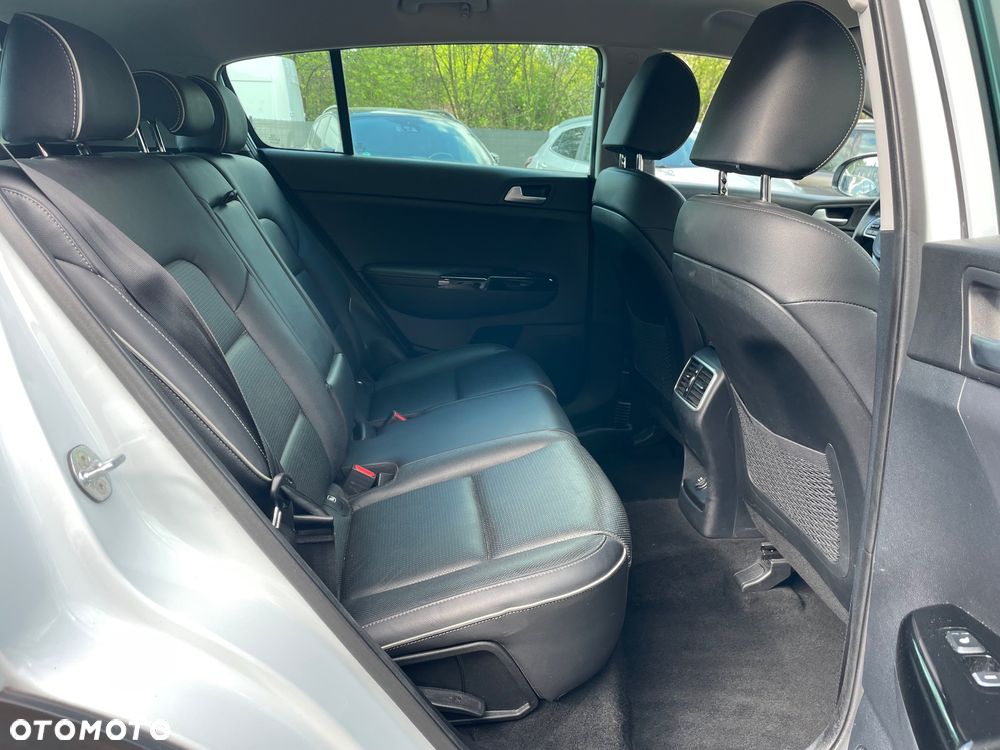 Kia Sportage 1.6 GDI 2WD DREAM-TEAM EDITION - 21