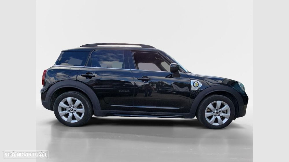 MINI Countryman Cooper SE Premium Classic Auto - 8