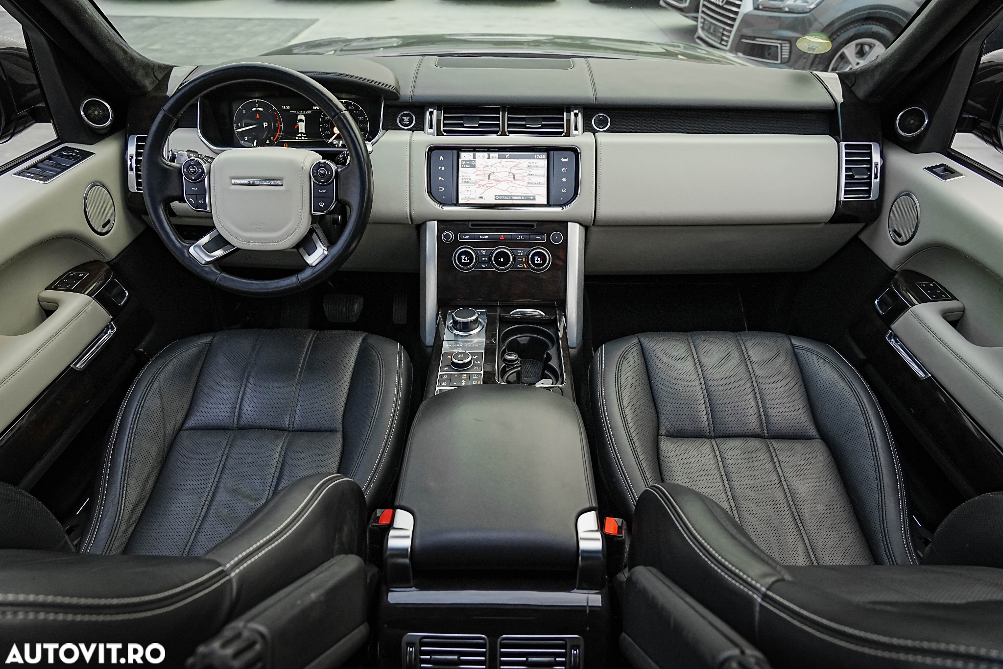 Land Rover Range Rover 3.0 I TDV6 SVAutobiography - 7