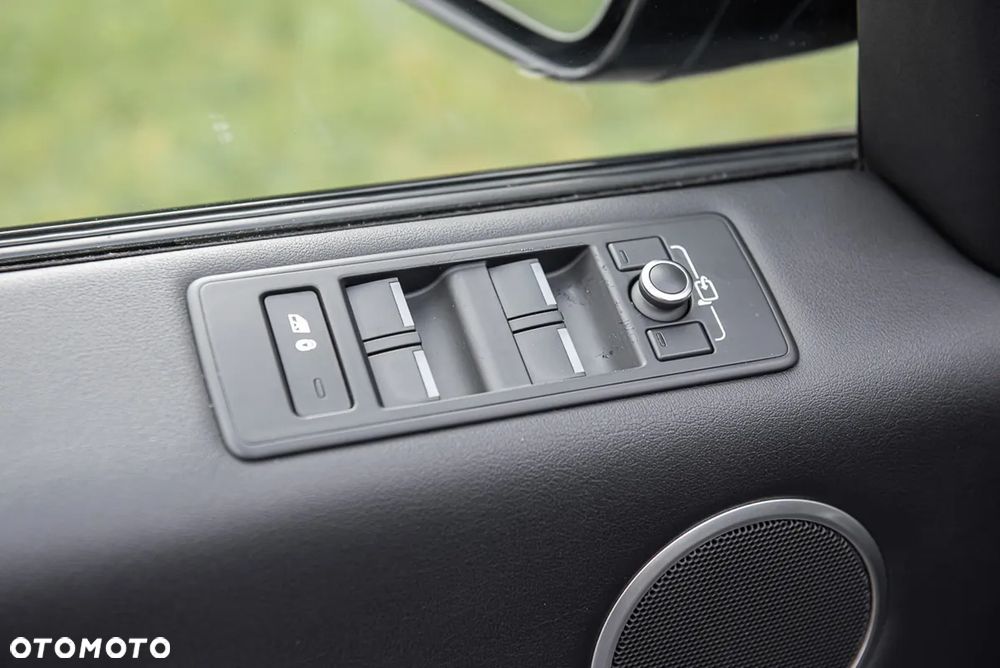 Land Rover Range Rover Sport S 3.0 SD V6 HSE - 16
