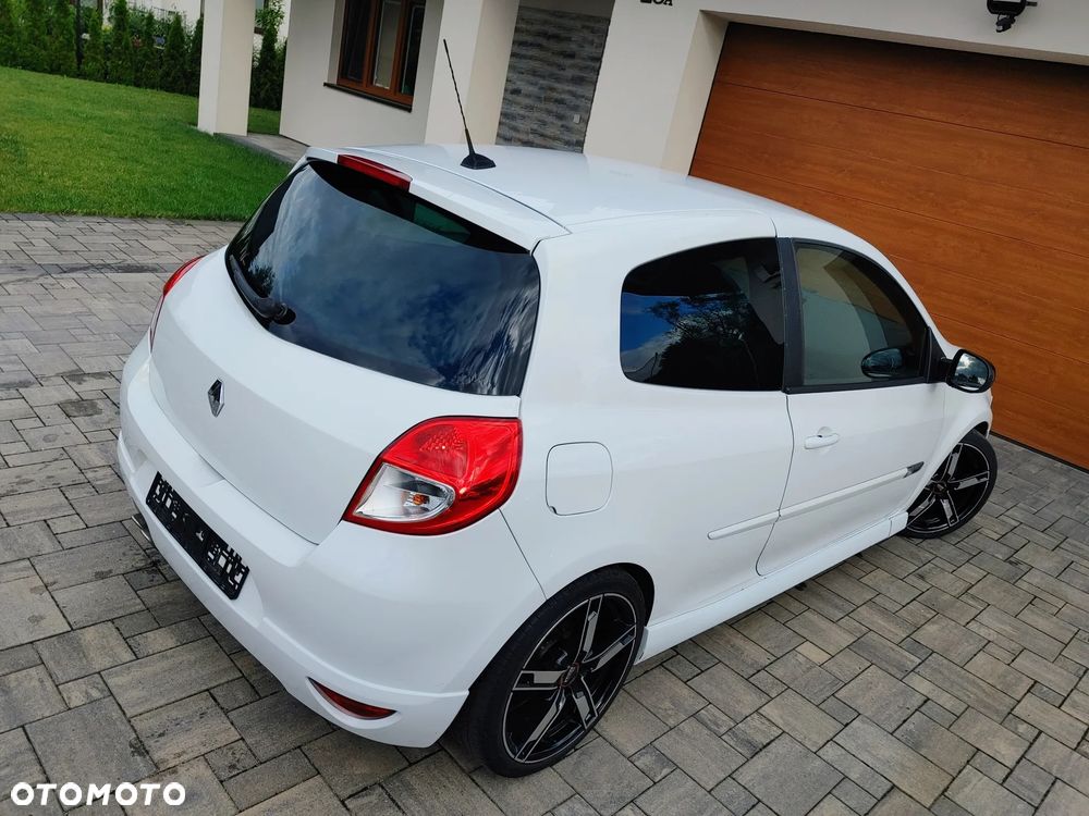 Renault Clio 1.6 16V GT - 15