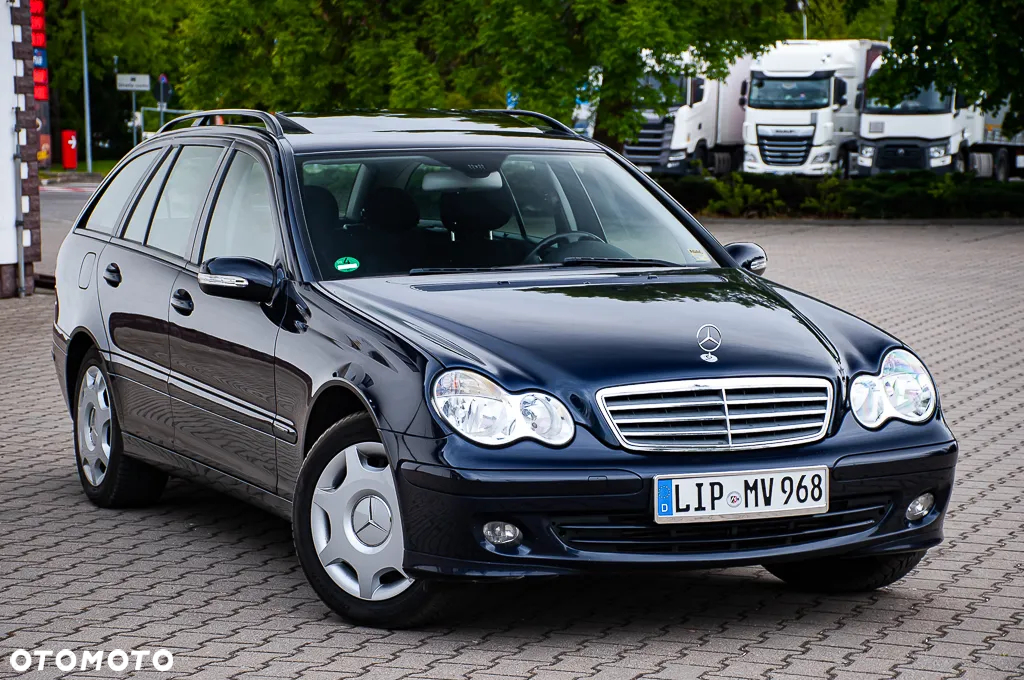 Mercedes-Benz Klasa C 180 T Kompressor Avantgarde - 28