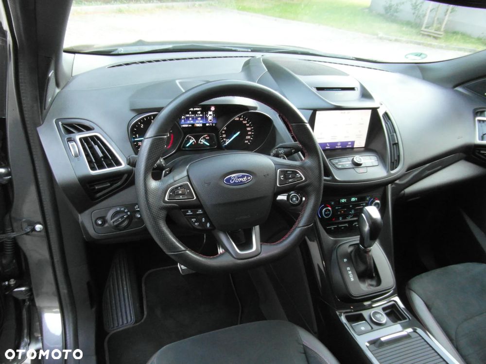 Ford Kuga 2.0 TDCi 4x4 ST-Line - 22