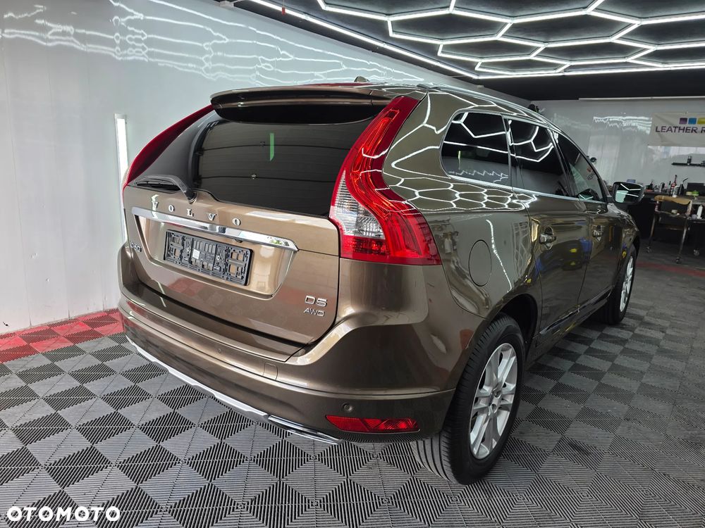 Volvo XC 60 D5 AWD Summum - 14