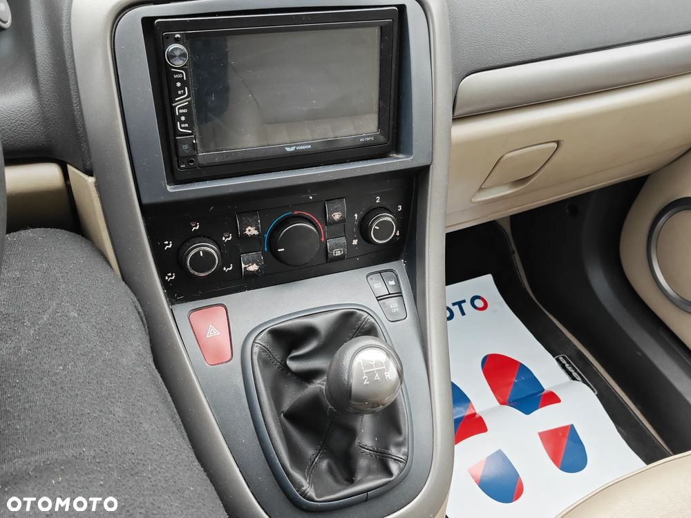 Fiat Croma 2.2 16V Active - 22