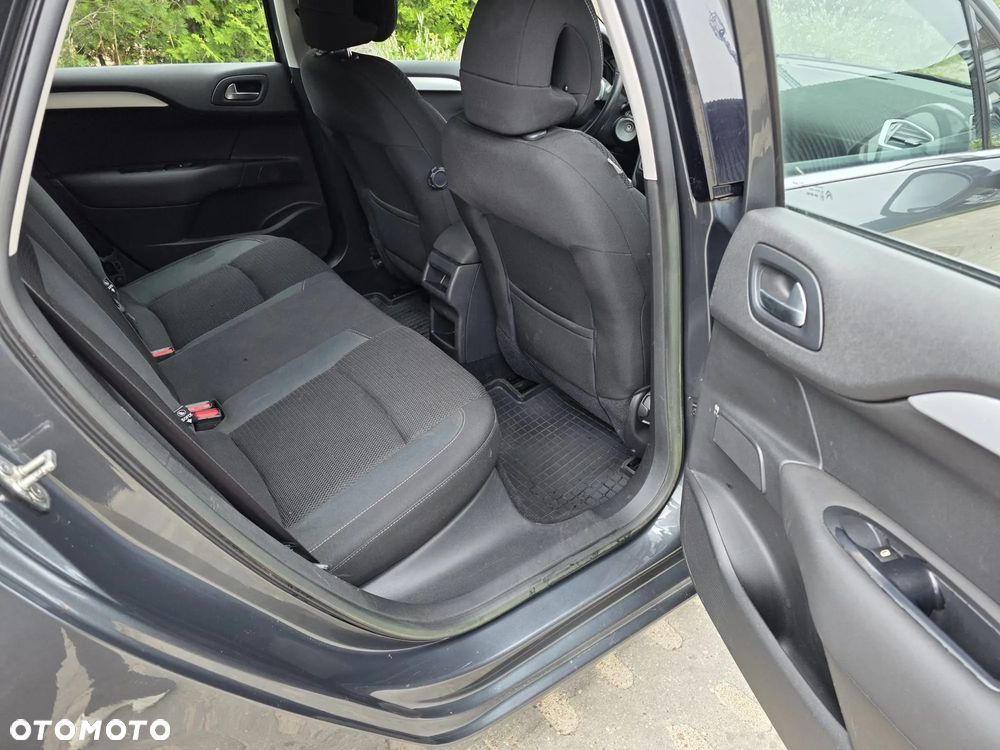 Citroën C4 1.6 VTi Attraction - 8