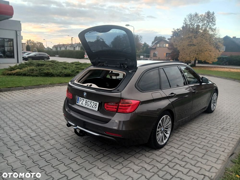 BMW Seria 3 320i Touring Sport-Aut Modern Line - 10