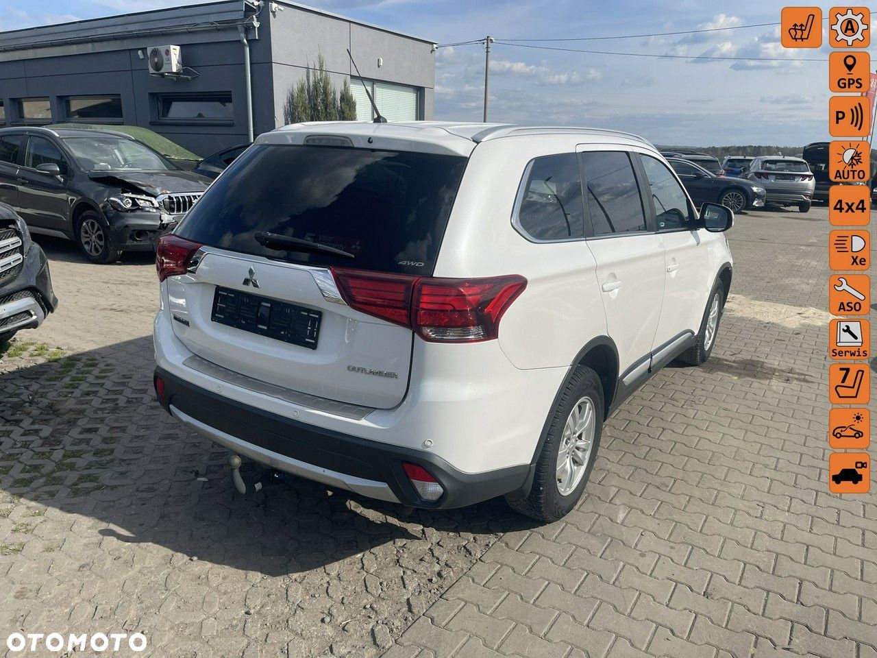 Mitsubishi Outlander 2.2 DI-D 4WD Automatik Intense - 1