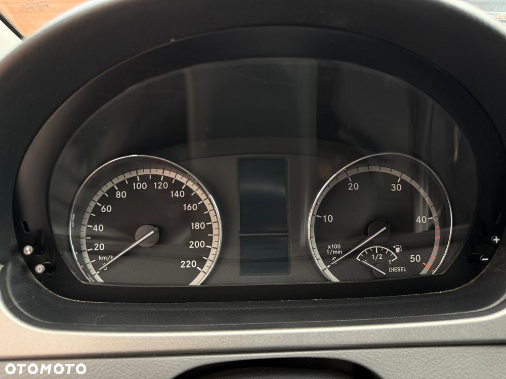 Mercedes-Benz Vito - 7