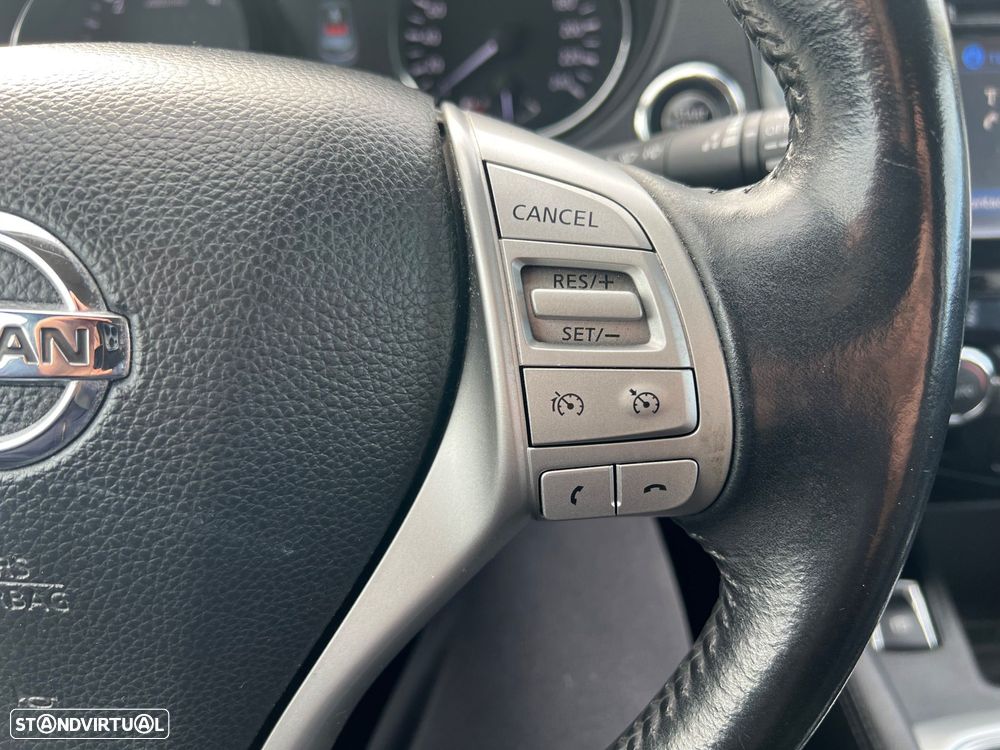 Nissan Qashqai 1.5 dCi N-Connecta 18 RS+PS - 11