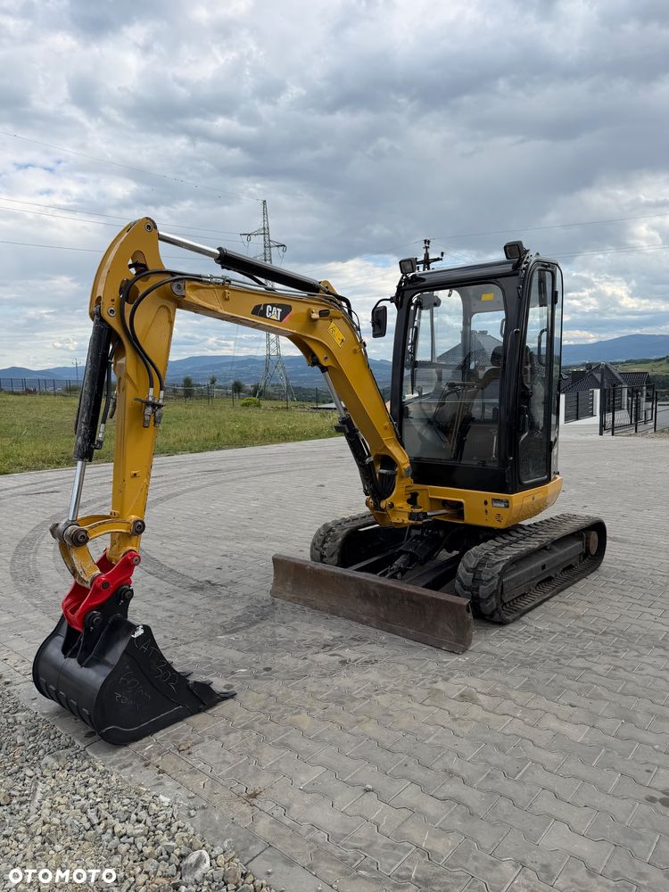 Caterpillar 302.7D - 11