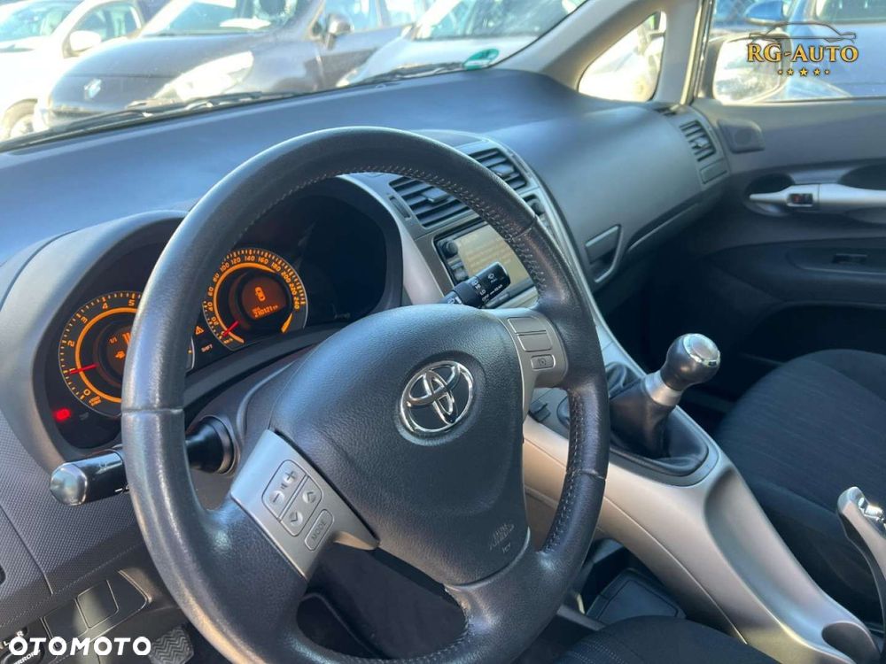 Toyota Auris - 28