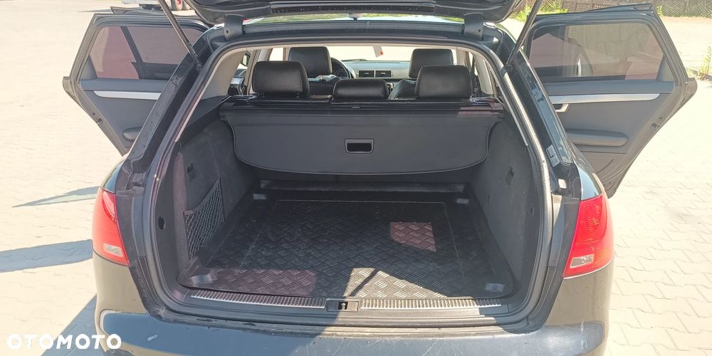 Audi A4 Avant 2.0 TDI - 16