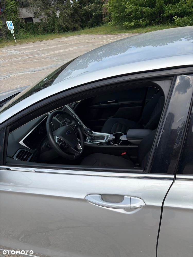 Ford Fusion - 15