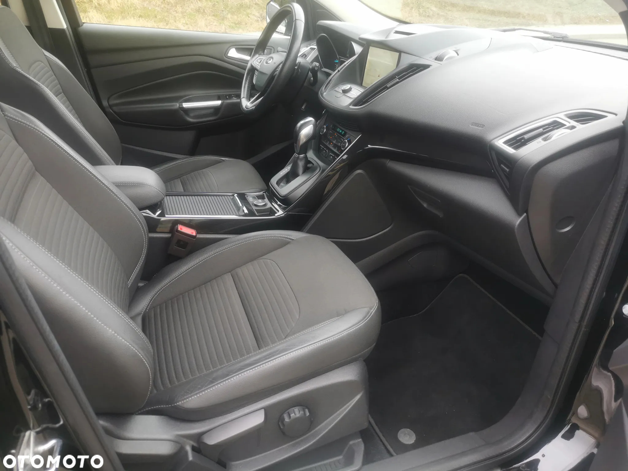 Ford Kuga 2.0 TDCi 4x4 Titanium - 14