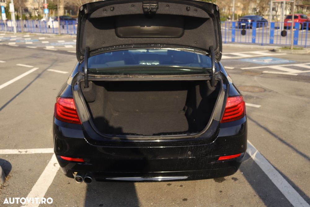 BMW Seria 5 525d xDrive AT - 4