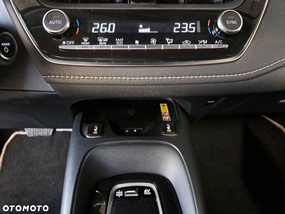 Toyota Corolla 1.8 Hybrid Comfort - 27