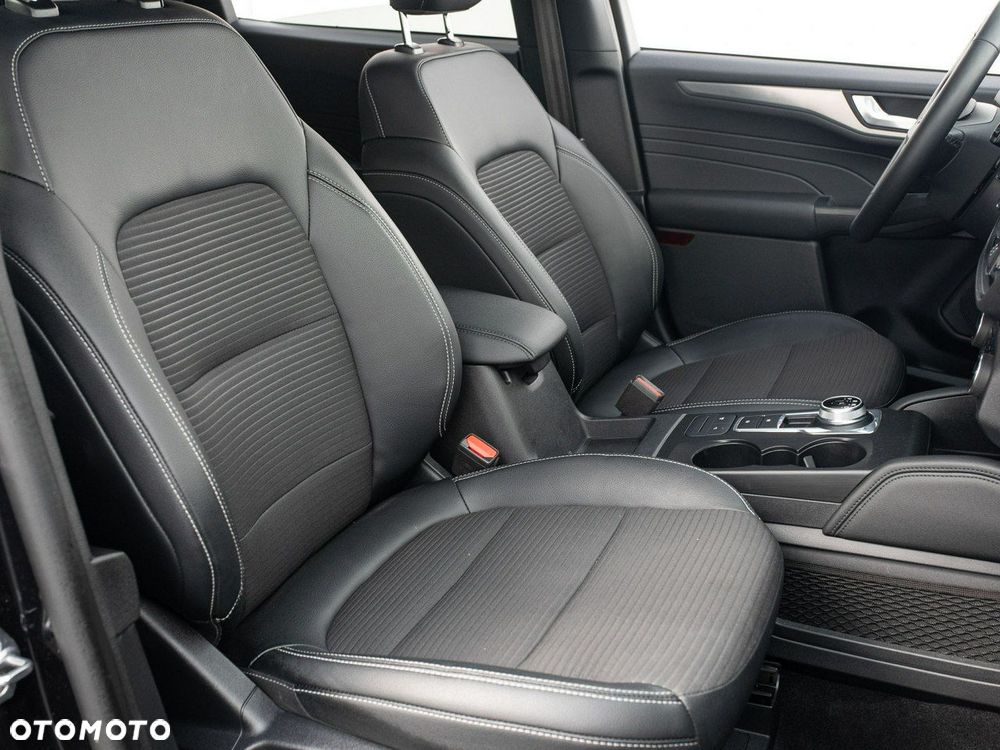 Ford Kuga 2.5 FHEV AWD Titanium X - 30