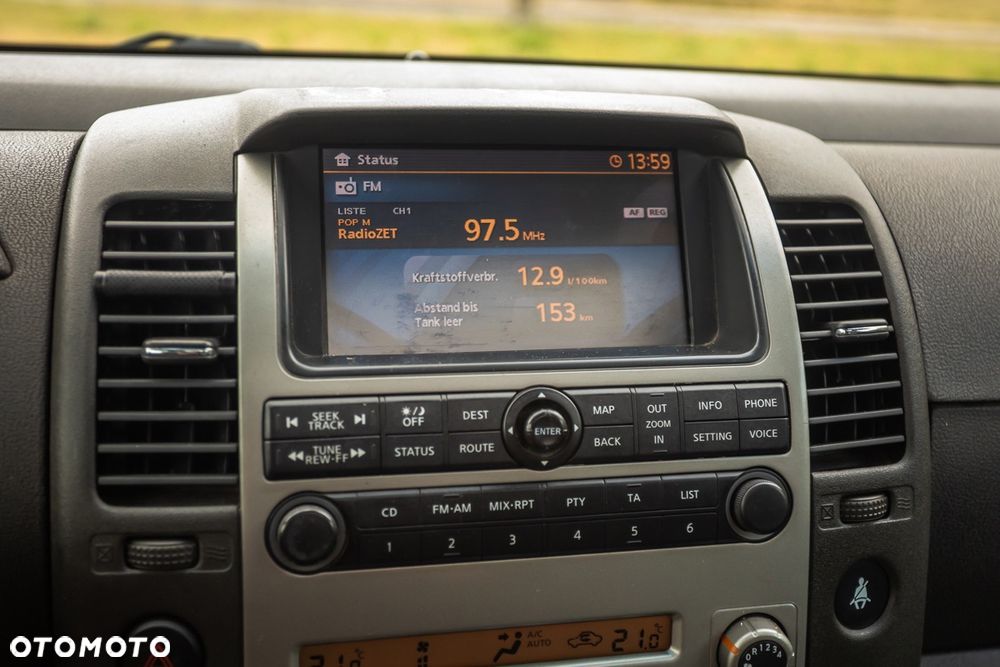 Nissan Pathfinder 2.5 D Platinum - 23