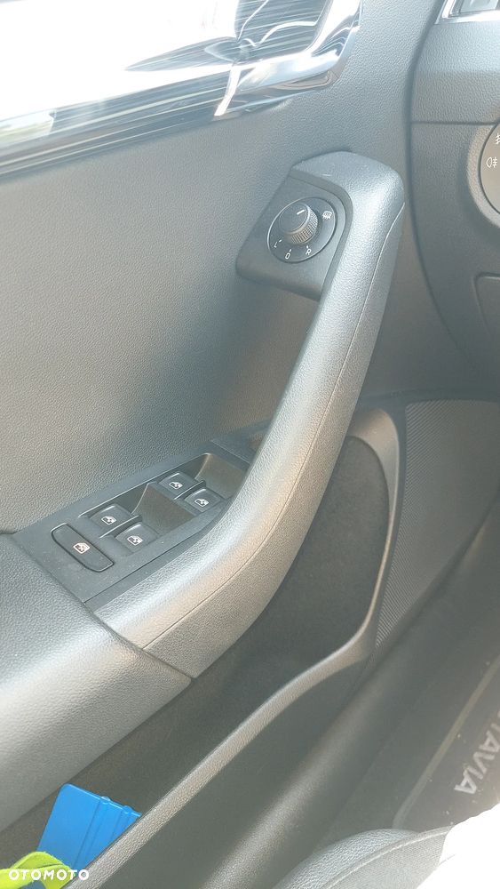 Skoda Octavia 2.0 TDI Style DSG - 36