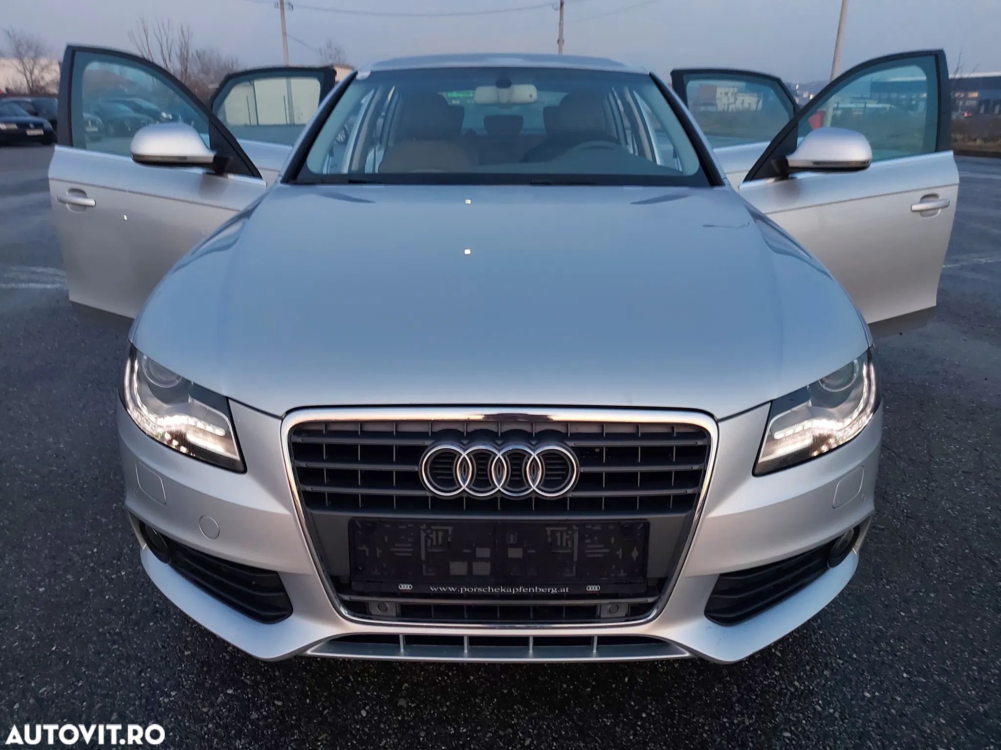 Audi A4 - 1