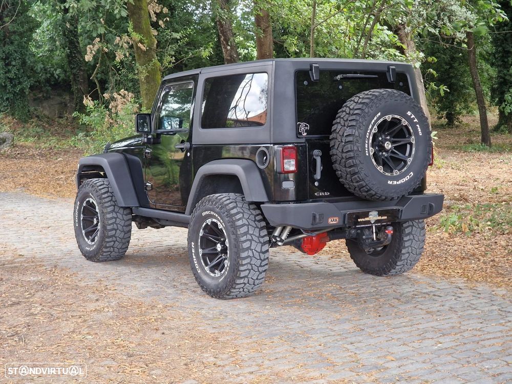 Jeep Wrangler - 42