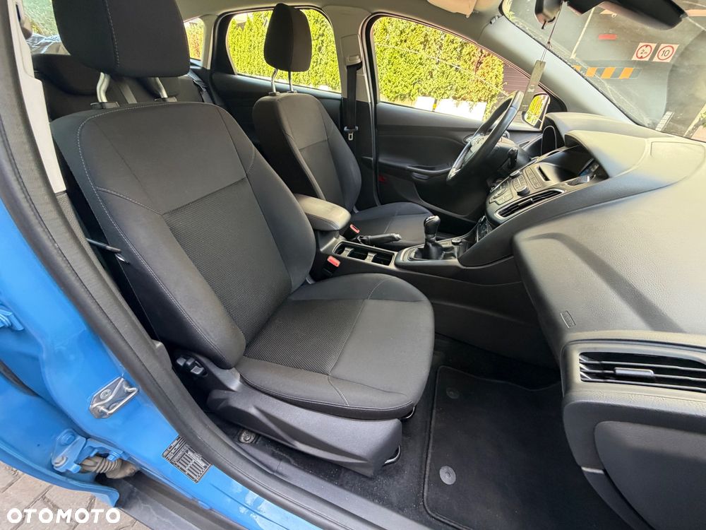 Ford Focus 1.6 SYNC Edition - 18