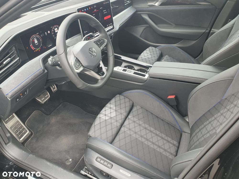 Volkswagen Passat 2.0 TDI (BlueMotion Technology) DSG Highline - 11