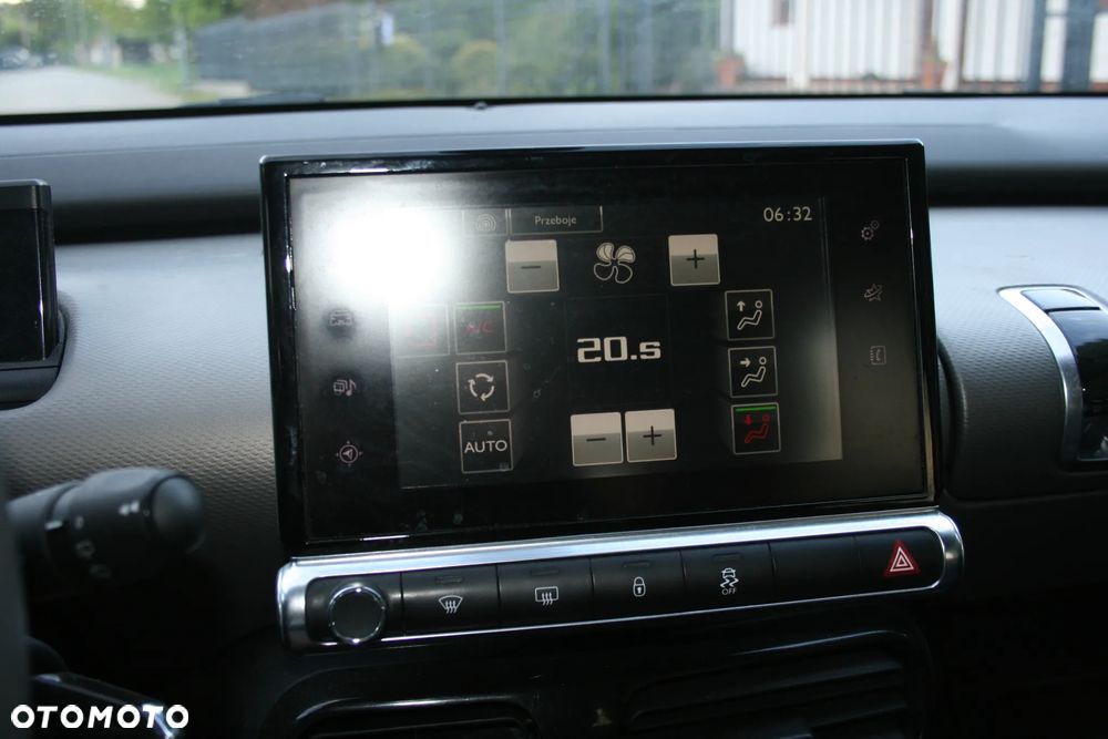 Citroën C4 Cactus 1.2 PureTech Shine - 26
