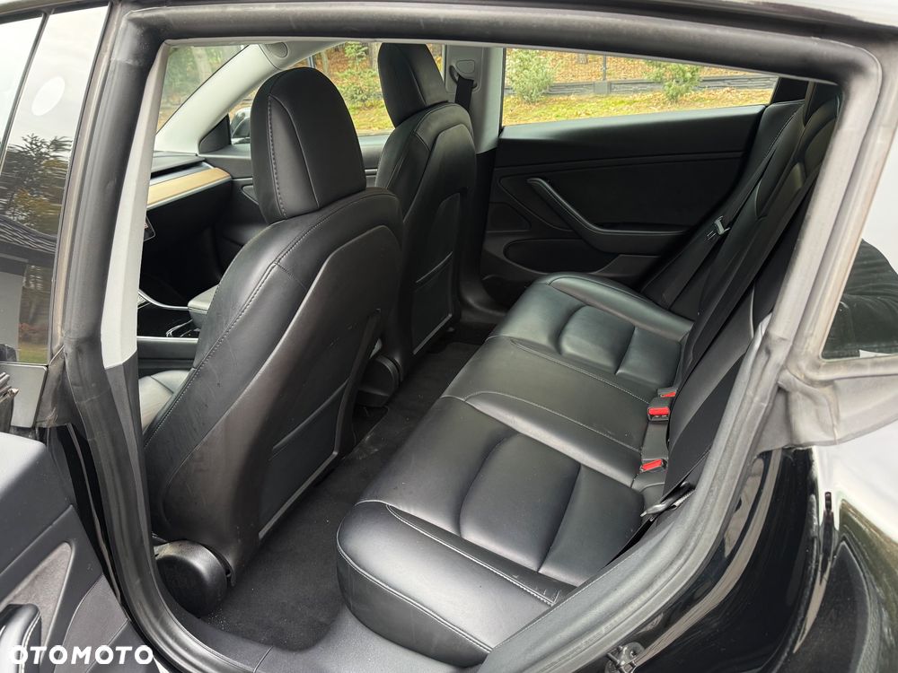 Tesla Model 3 Performance AWD - 16