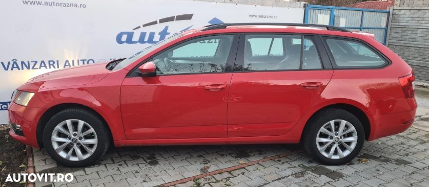 Skoda Octavia 1.6 TDI DSG Style - 5