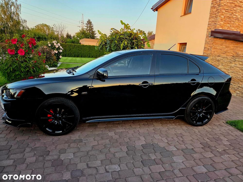 Mitsubishi Lancer - 10