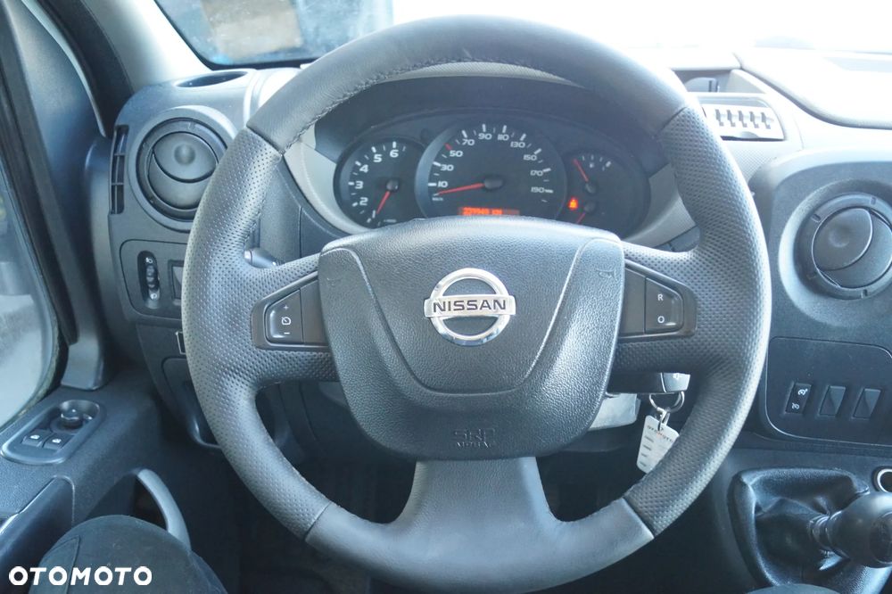 Nissan NV400 - 15