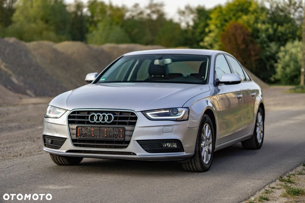 Audi A4 Limousine - 3