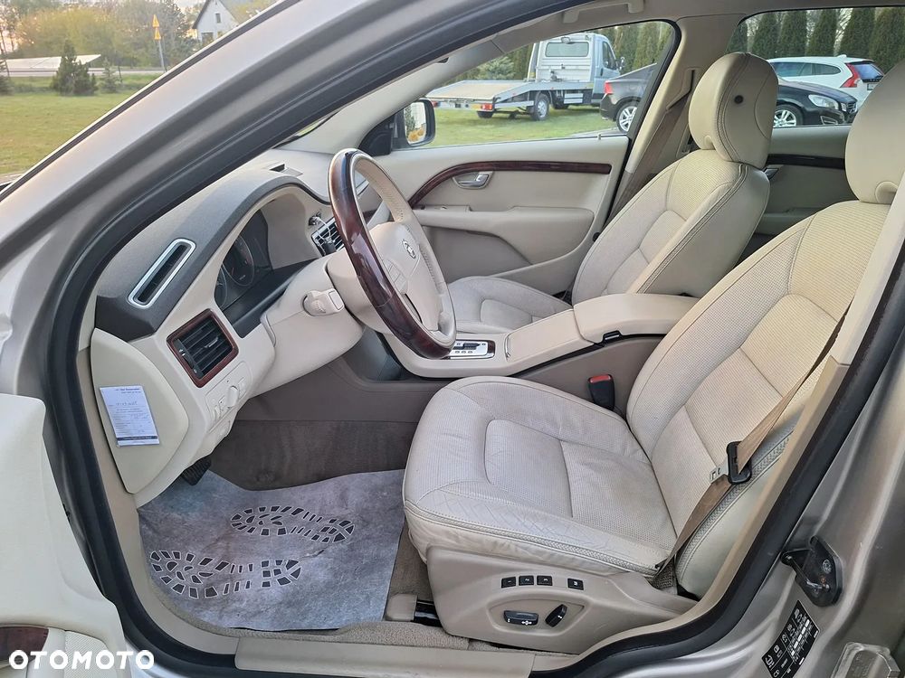 Volvo XC 70 3.2 AWD Summum - 13