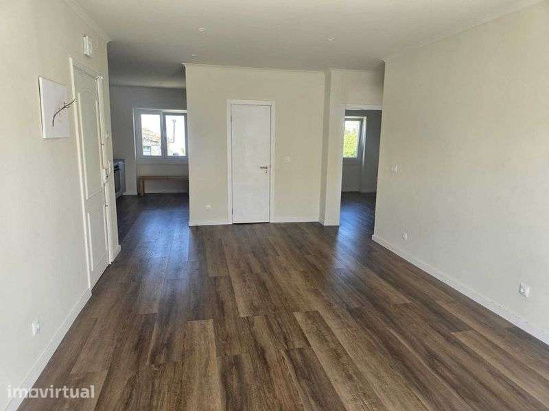 Apartamento T2 - centro Almada, totalmente renovado em 2026. - Grande imagem: 3/12