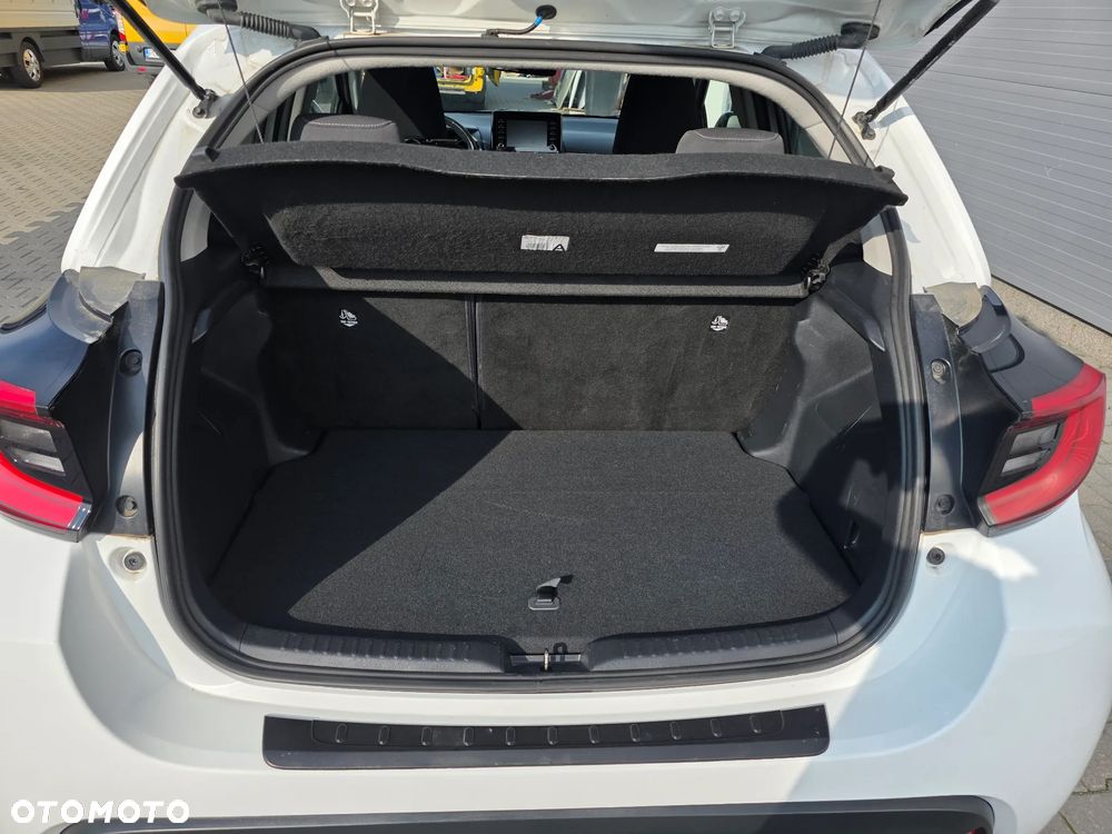 Toyota Yaris 1.5 Executive CVT - 15