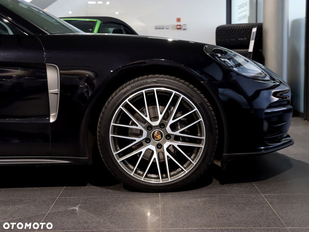 Porsche Panamera 4 Platinum Edition - 14