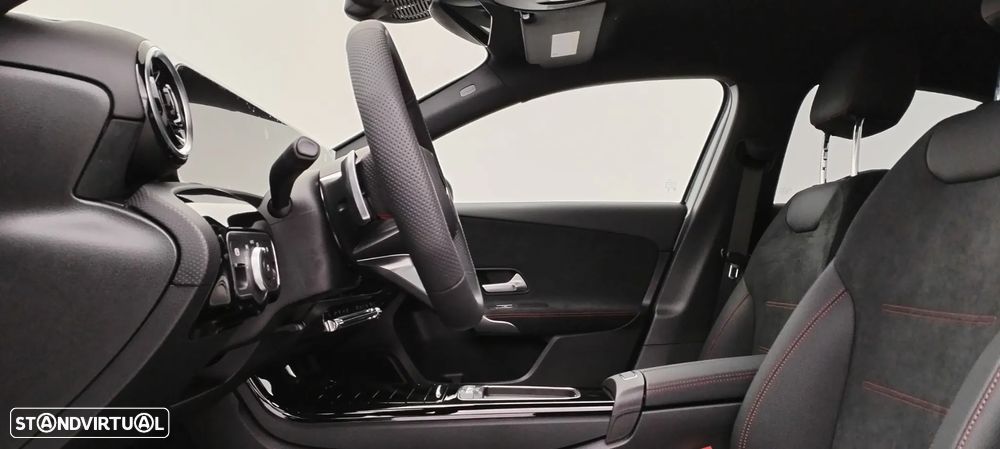 Mercedes-Benz A 250 Limousine e - 28