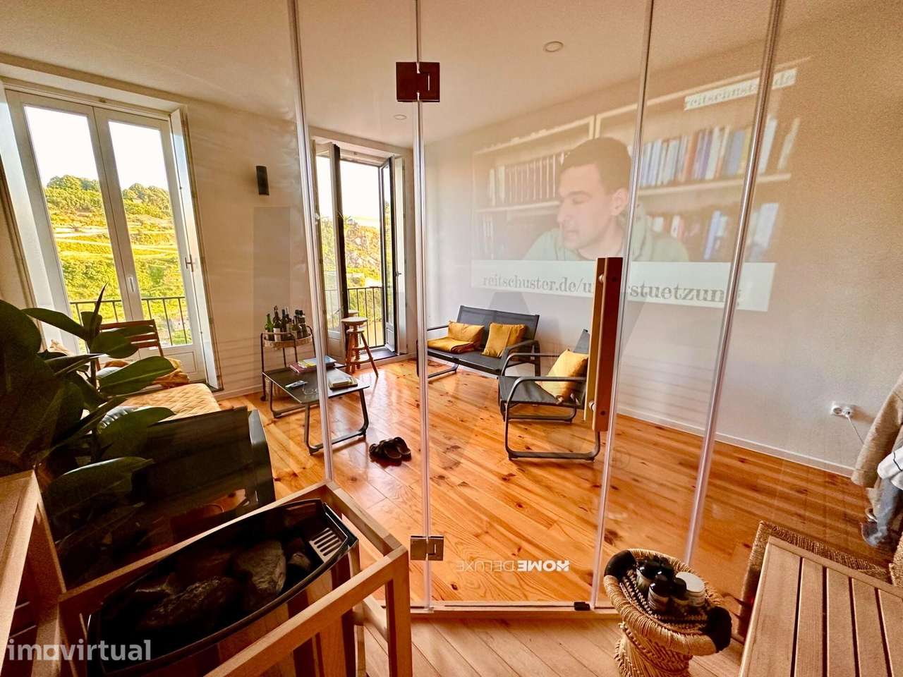 Uma encantadora Jóia com sauna sobre o Douro - T1 com vistas deslumbra - Grande imagem: 2/40