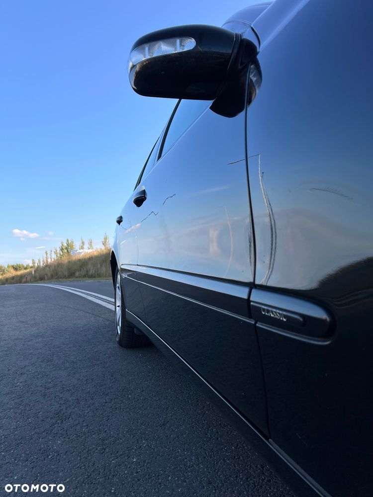 Mercedes-Benz Klasa E 270 CDI T Classic - 17