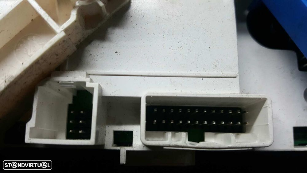 COMANDO SOFAGEM/AR CONDICIONADO RENAULT MEGANE III BERLINA 5 P AUTHENTIQUE - 4