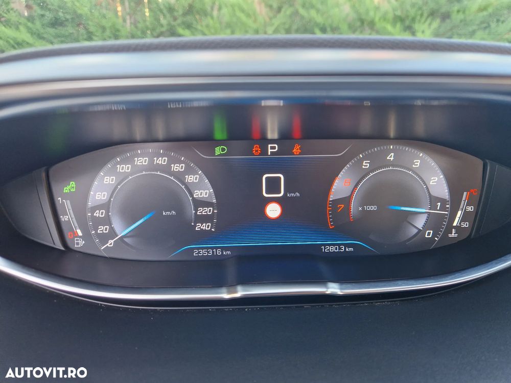 Peugeot 5008 1.6 Puretech Turbo s&s EAT8 GT-Line - 12