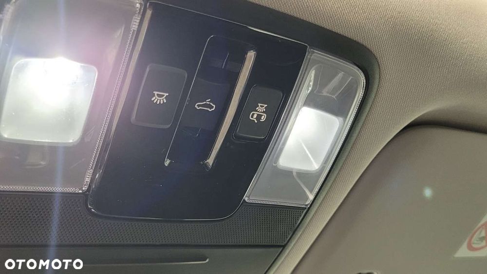 Kia XCeed - 24