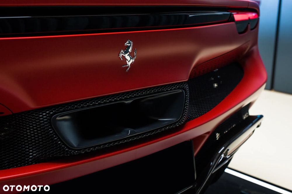 Ferrari 296 GTB - 10