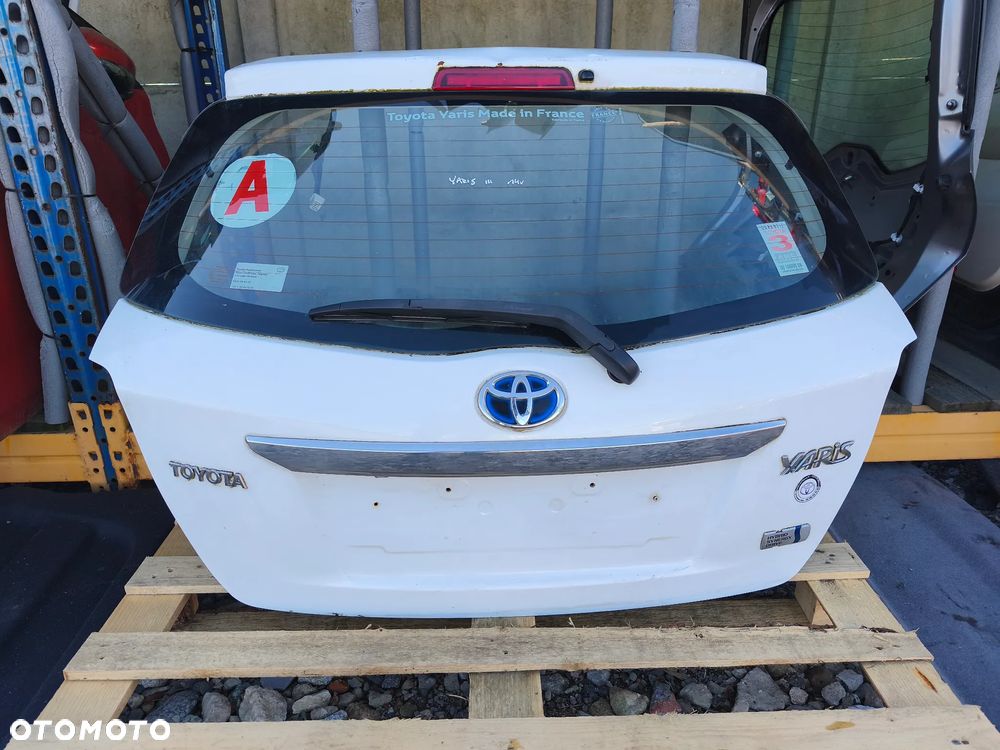 KLAPA BAGAŻNIKA POKRYWA TOYOTA YARIS III - 4